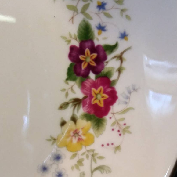 Royal Albert Platter in Spring Morning 13 1/2in - Picture 11 of 14